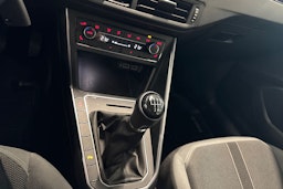 harmaa Volkswagen Polo 2019 kuva 19.