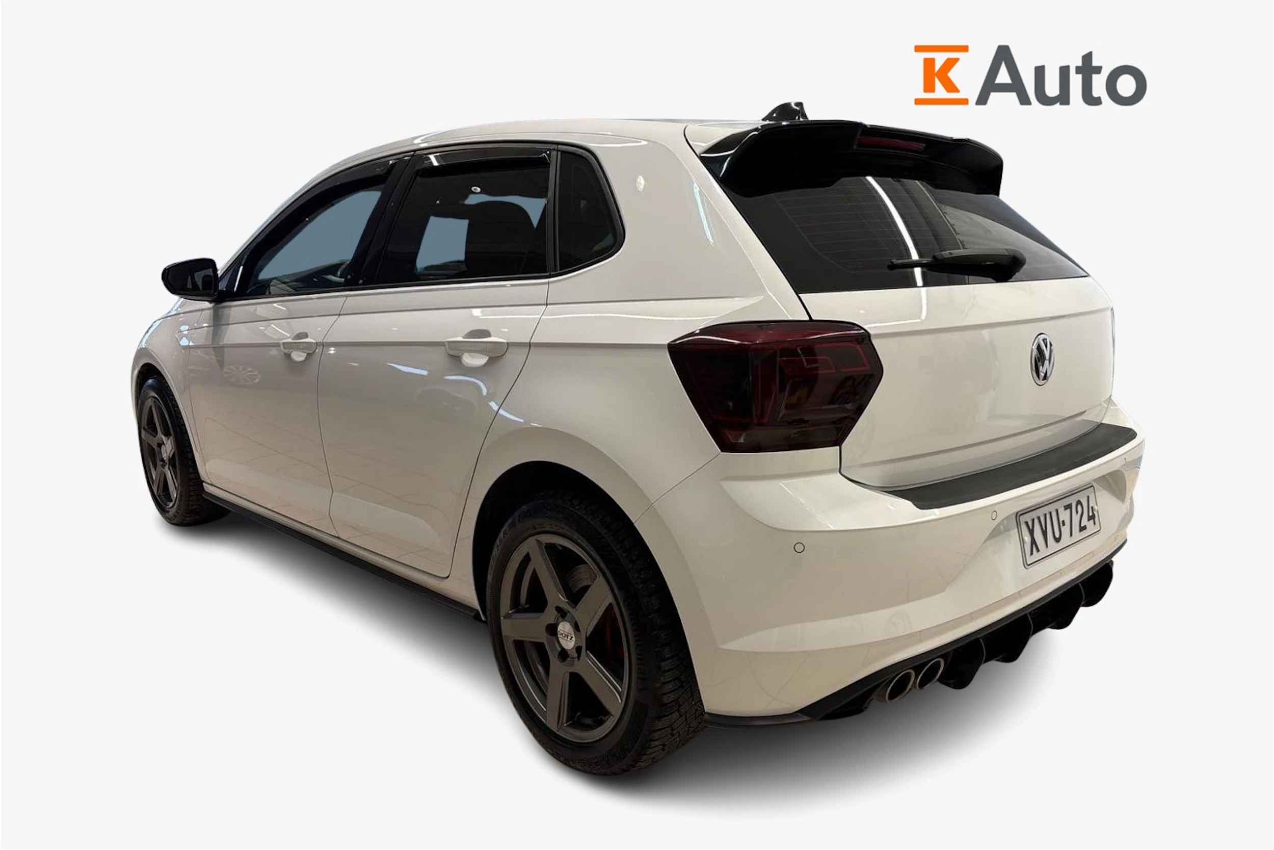 Valkoinen Volkswagen POLO 2019 kuva 2.