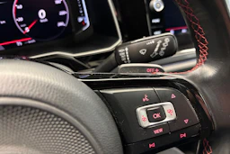 Valkoinen Volkswagen POLO 2019 kuva 13.