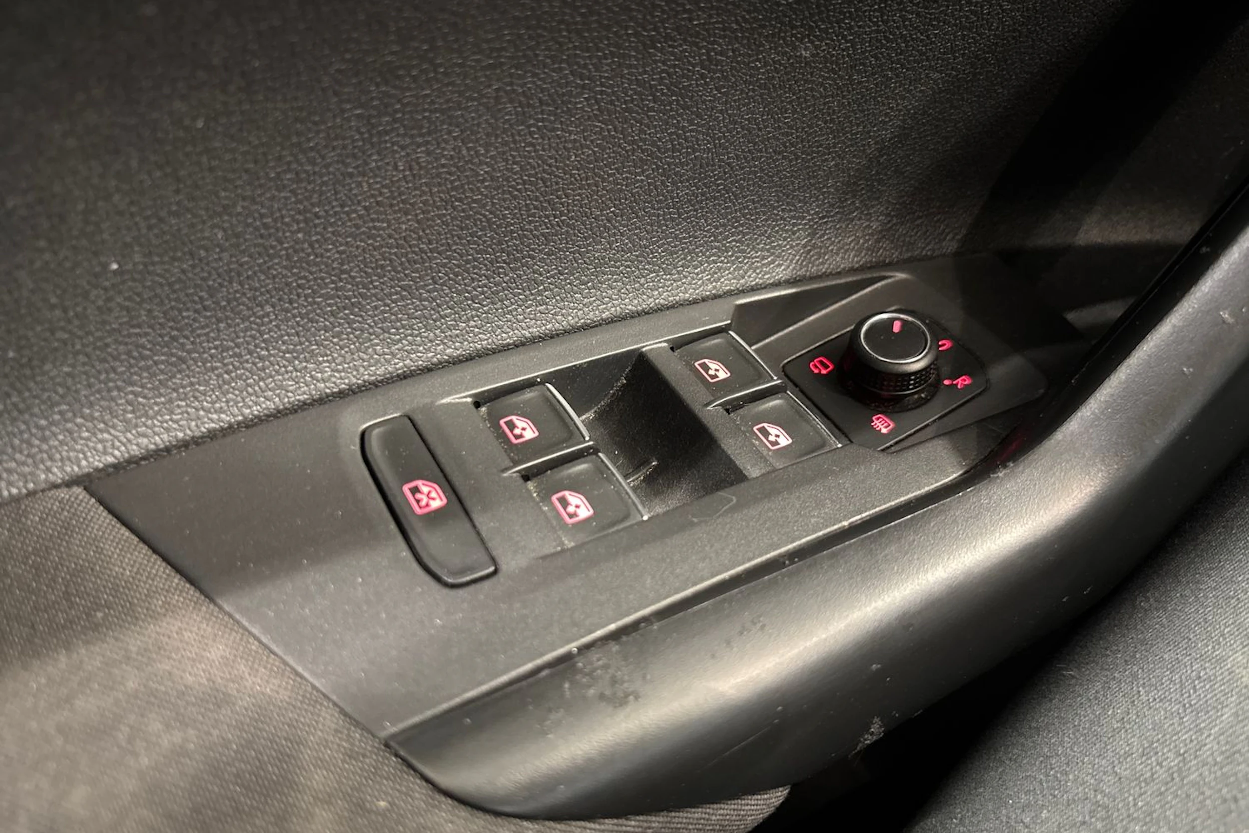 Valkoinen Volkswagen POLO 2019 kuva 14.