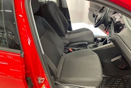 Punainen Volkswagen POLO 2019 kuva 20.