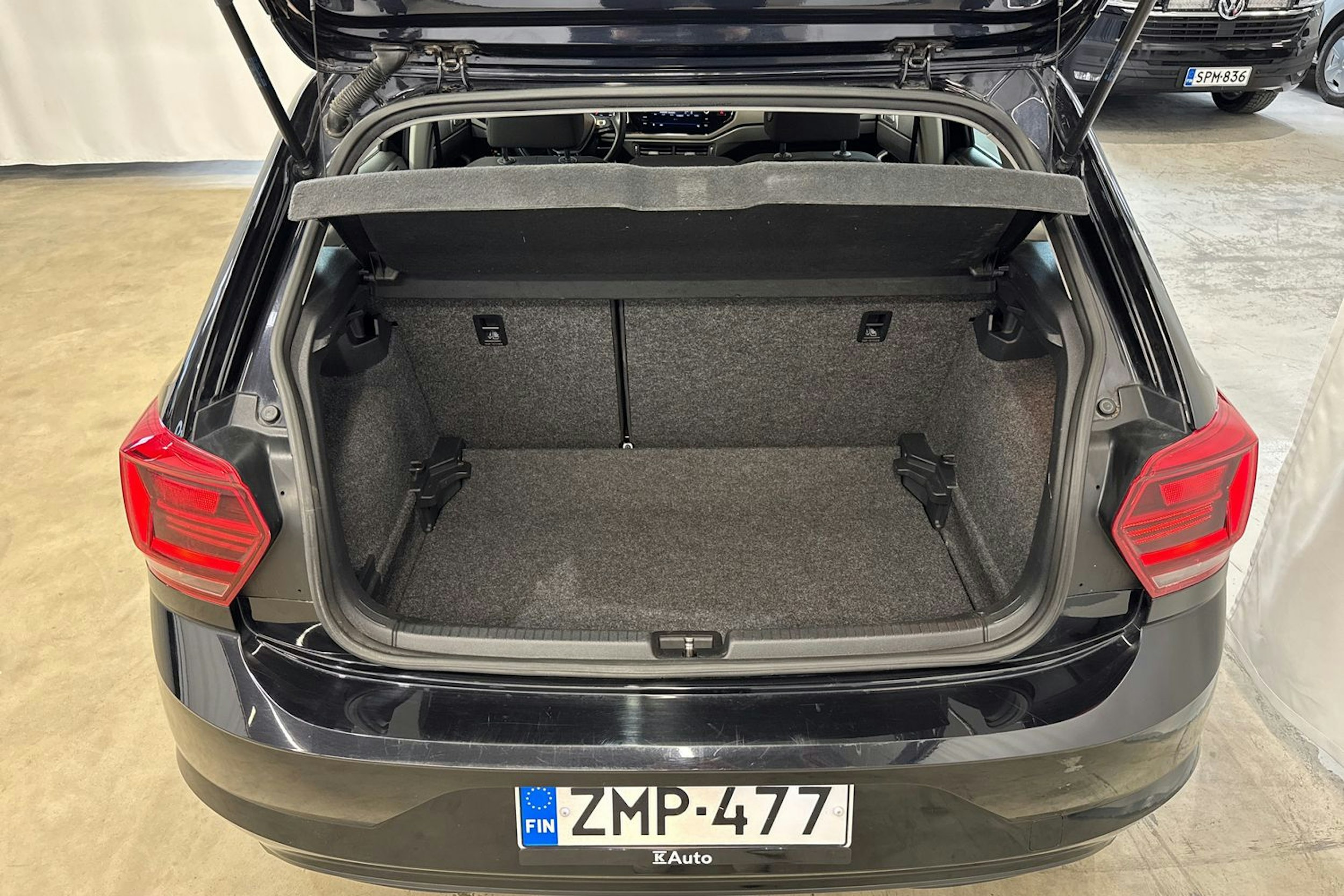 musta Volkswagen Polo 2019 kuva 15.