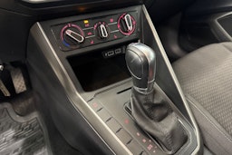musta Volkswagen Polo 2019 kuva 19.