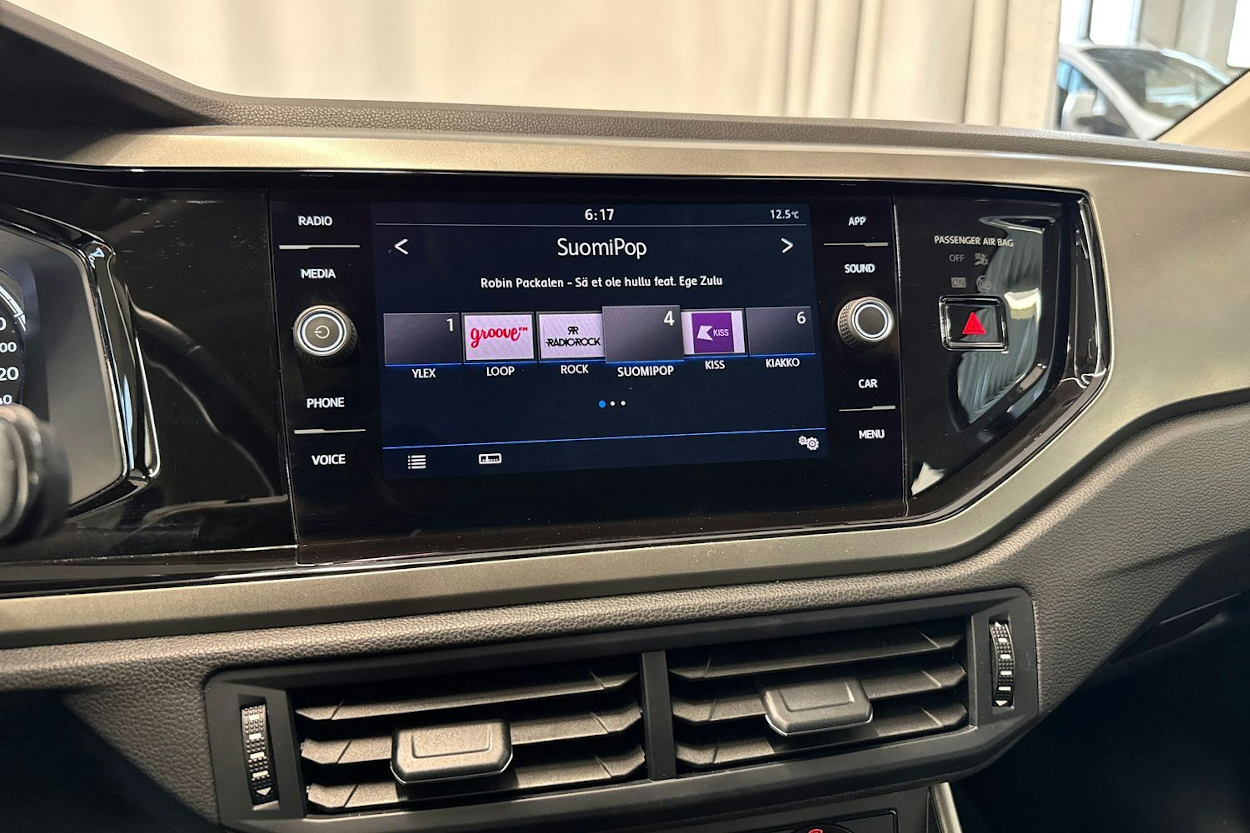 musta Volkswagen Polo 2019 kuva 21.