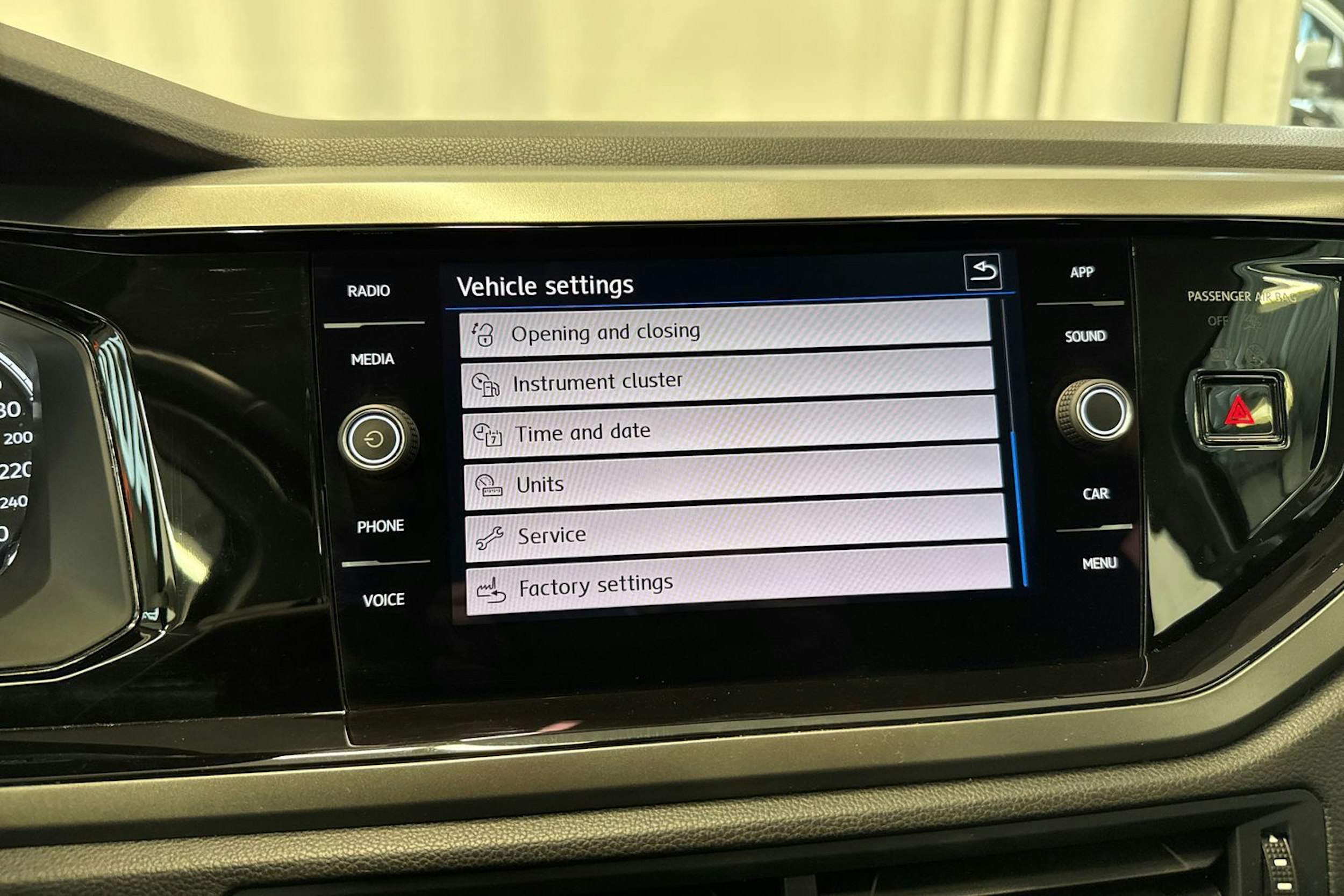 musta Volkswagen Polo 2019 kuva 25.