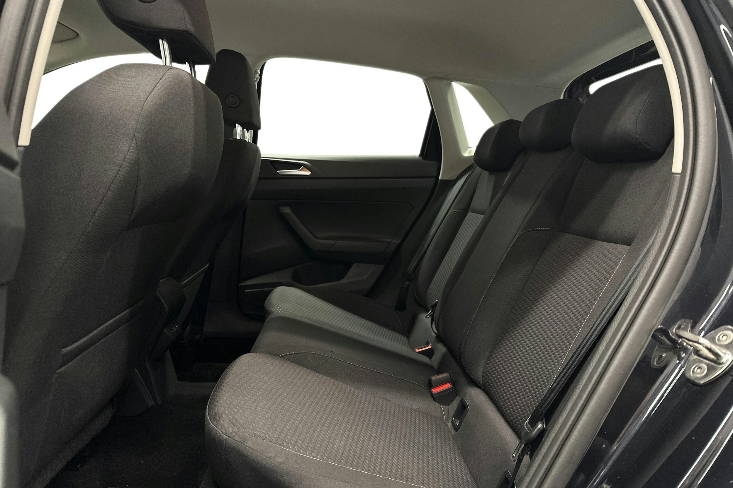 musta Volkswagen Polo 2020 kuva 10.