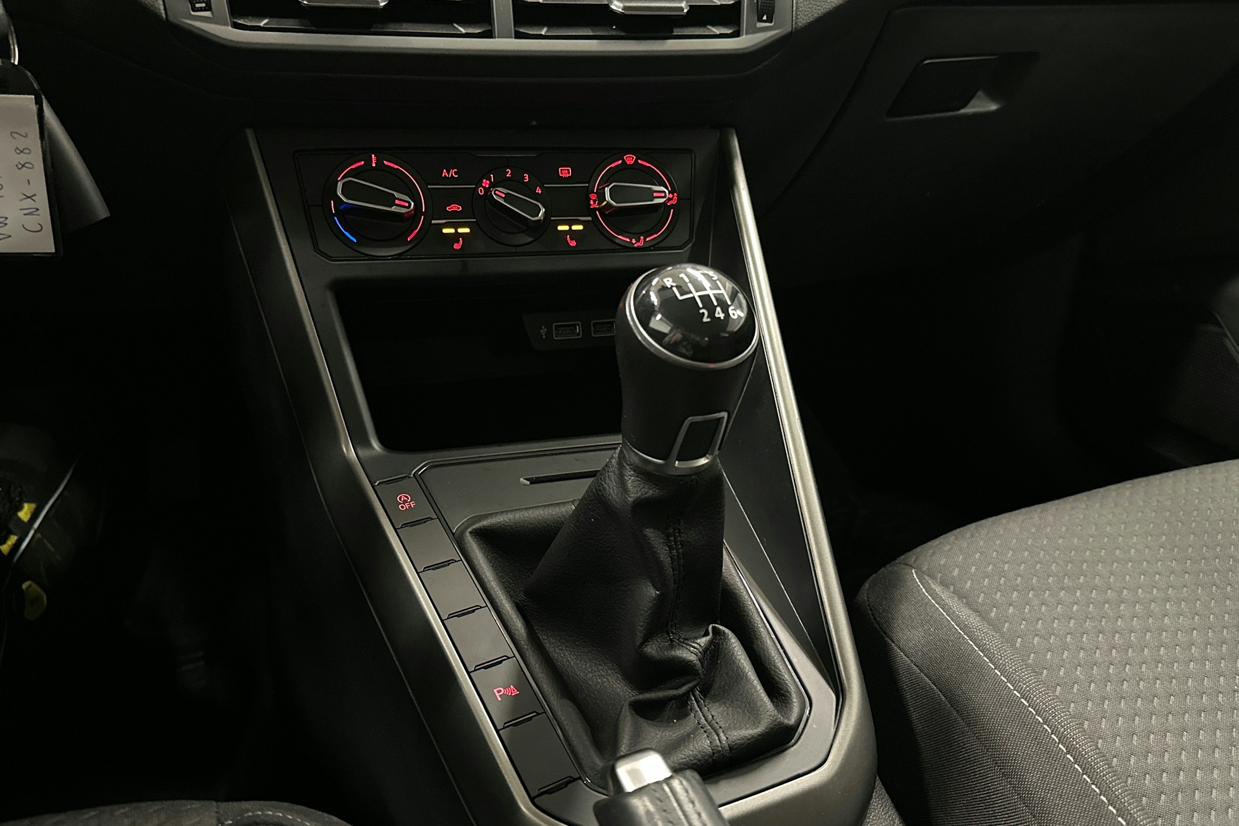 musta Volkswagen Polo 2020 kuva 20.