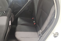 Valkoinen Volkswagen POLO 2020 kuva 10.
