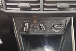 Valkoinen Volkswagen POLO 2020 kuva 15.