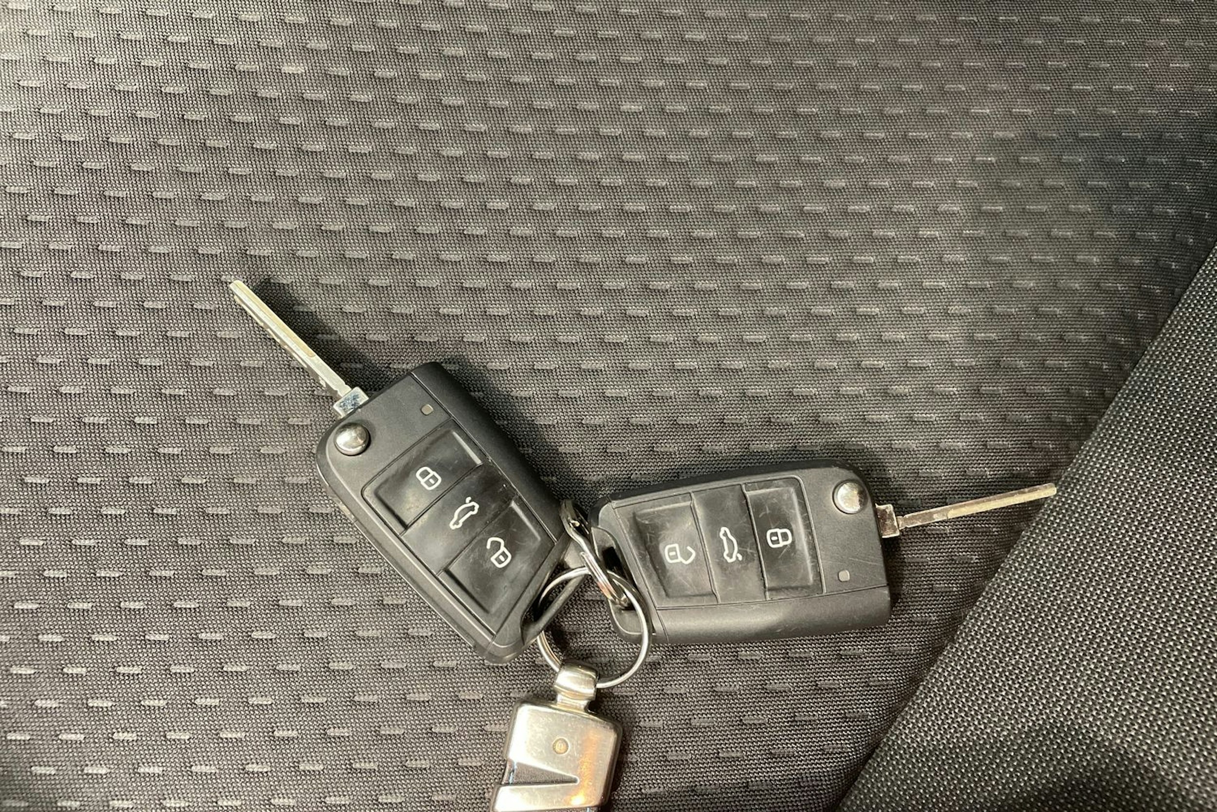 Valkoinen Volkswagen POLO 2020 kuva 26.