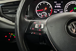 Valkoinen Volkswagen POLO 2020 kuva 13.