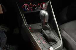 Valkoinen Volkswagen POLO 2020 kuva 19.