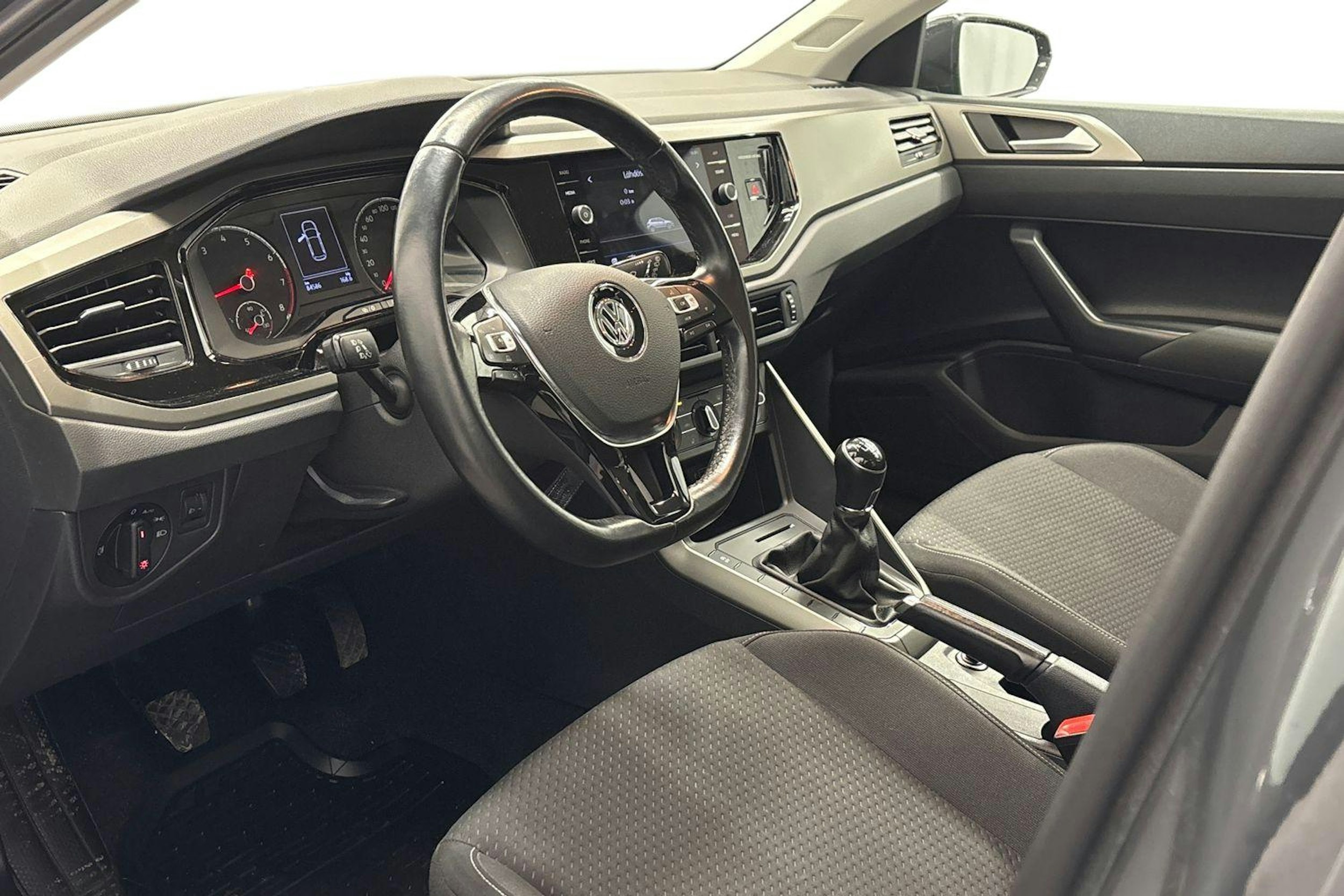 harmaa Volkswagen Polo 2020 kuva 7.