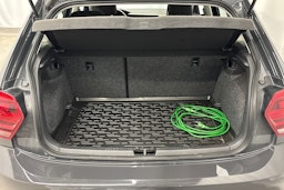 harmaa Volkswagen Polo 2020 kuva 16.