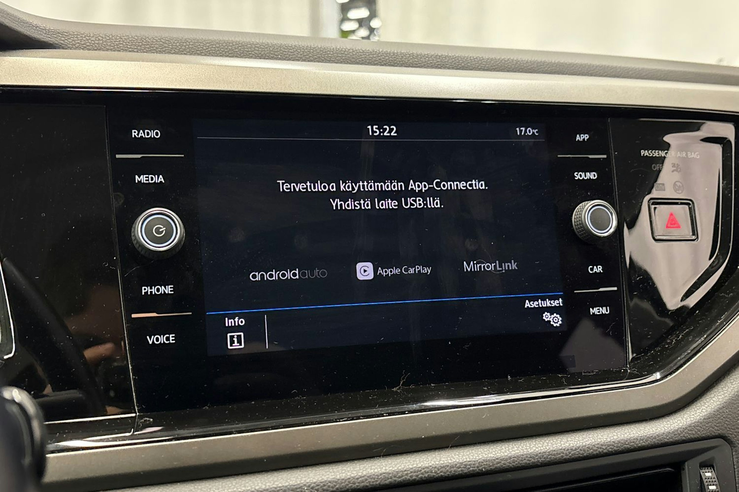 harmaa Volkswagen Polo 2020 kuva 24.