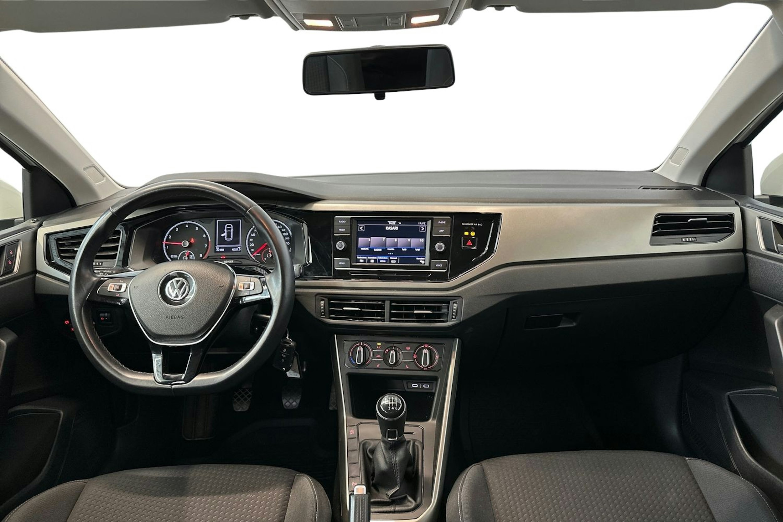 valkoinen Volkswagen Polo 2020 kuva 9.