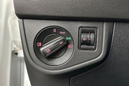 valkoinen Volkswagen Polo 2020 kuva 17.