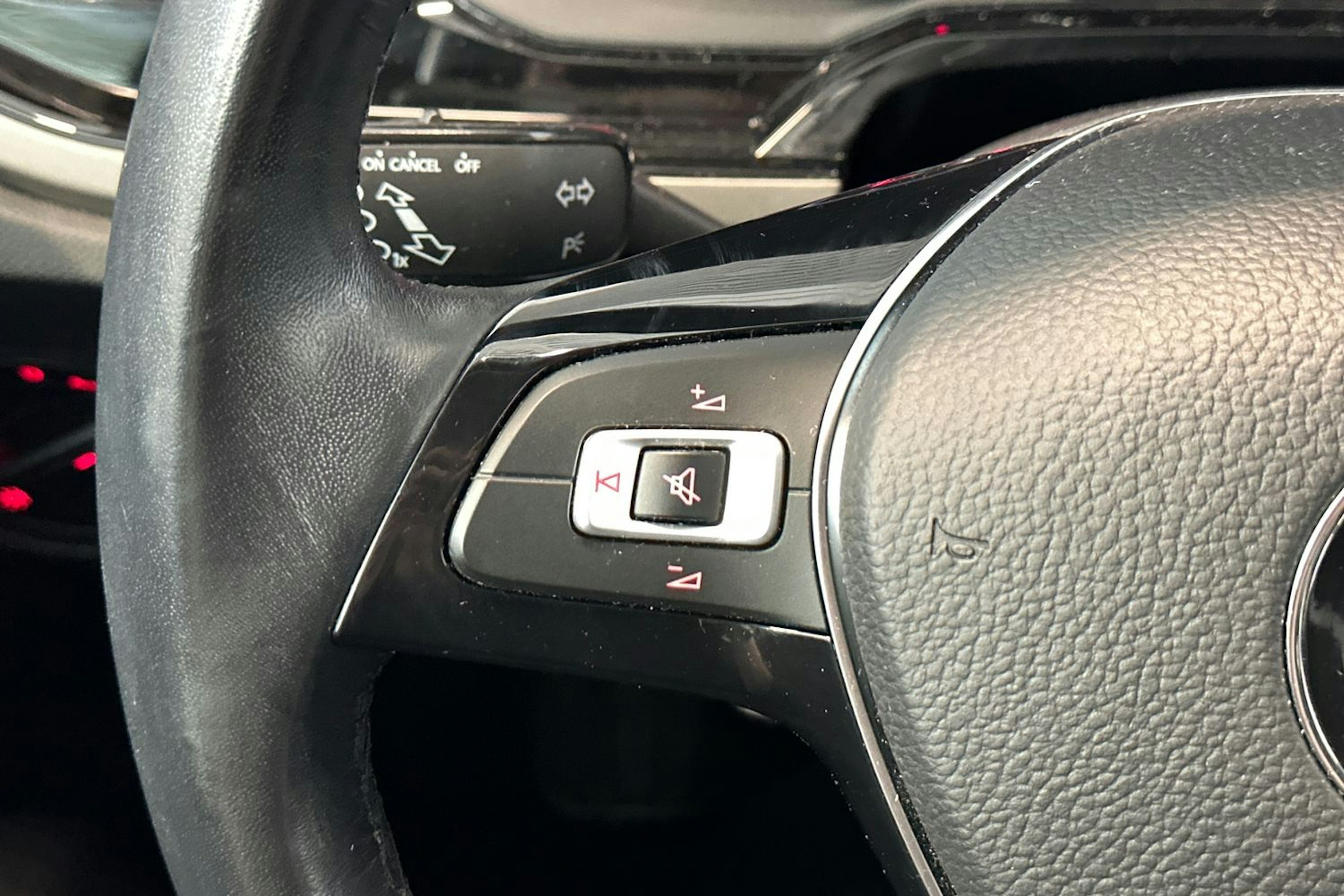 valkoinen Volkswagen Polo 2020 kuva 18.