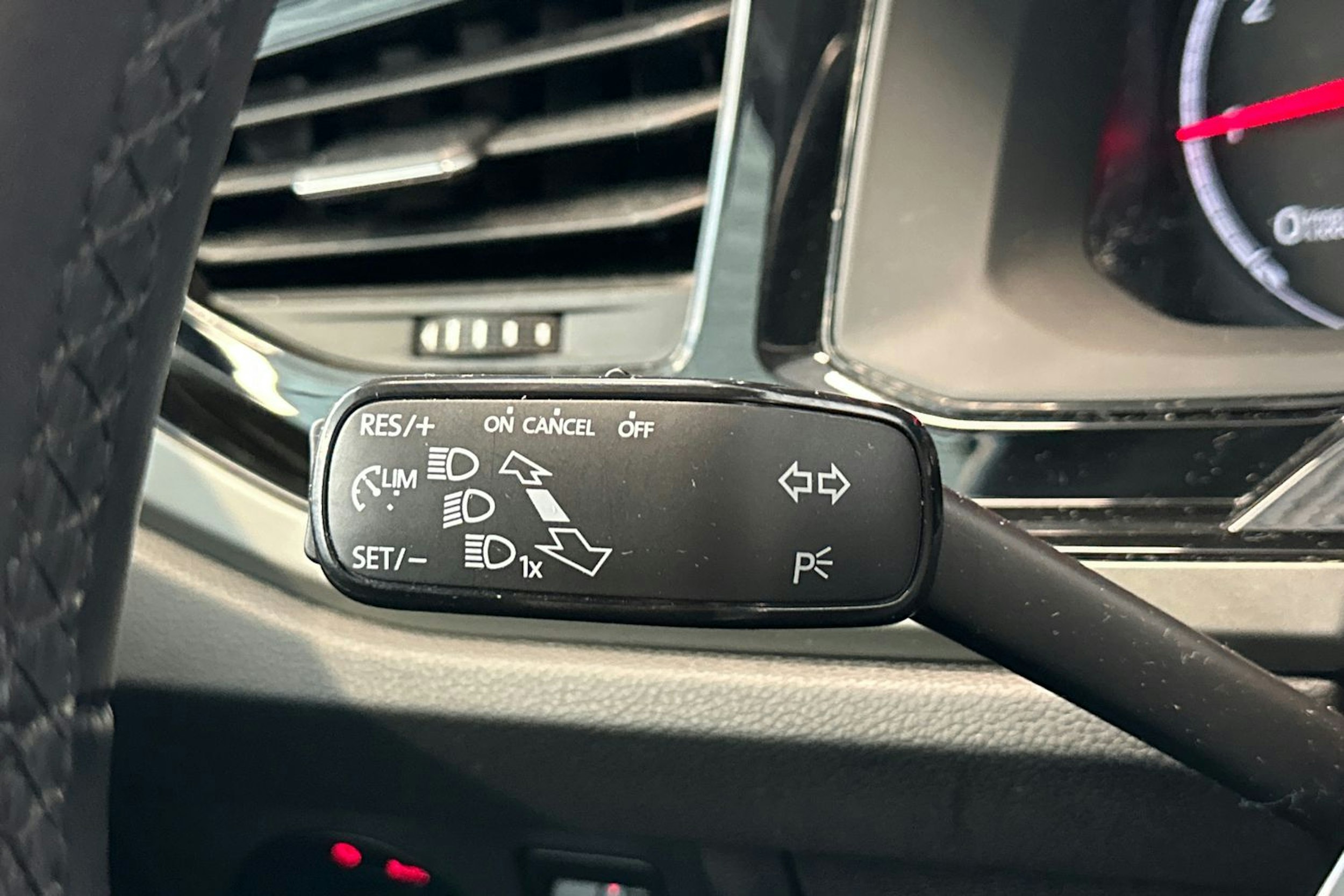 valkoinen Volkswagen Polo 2020 kuva 20.