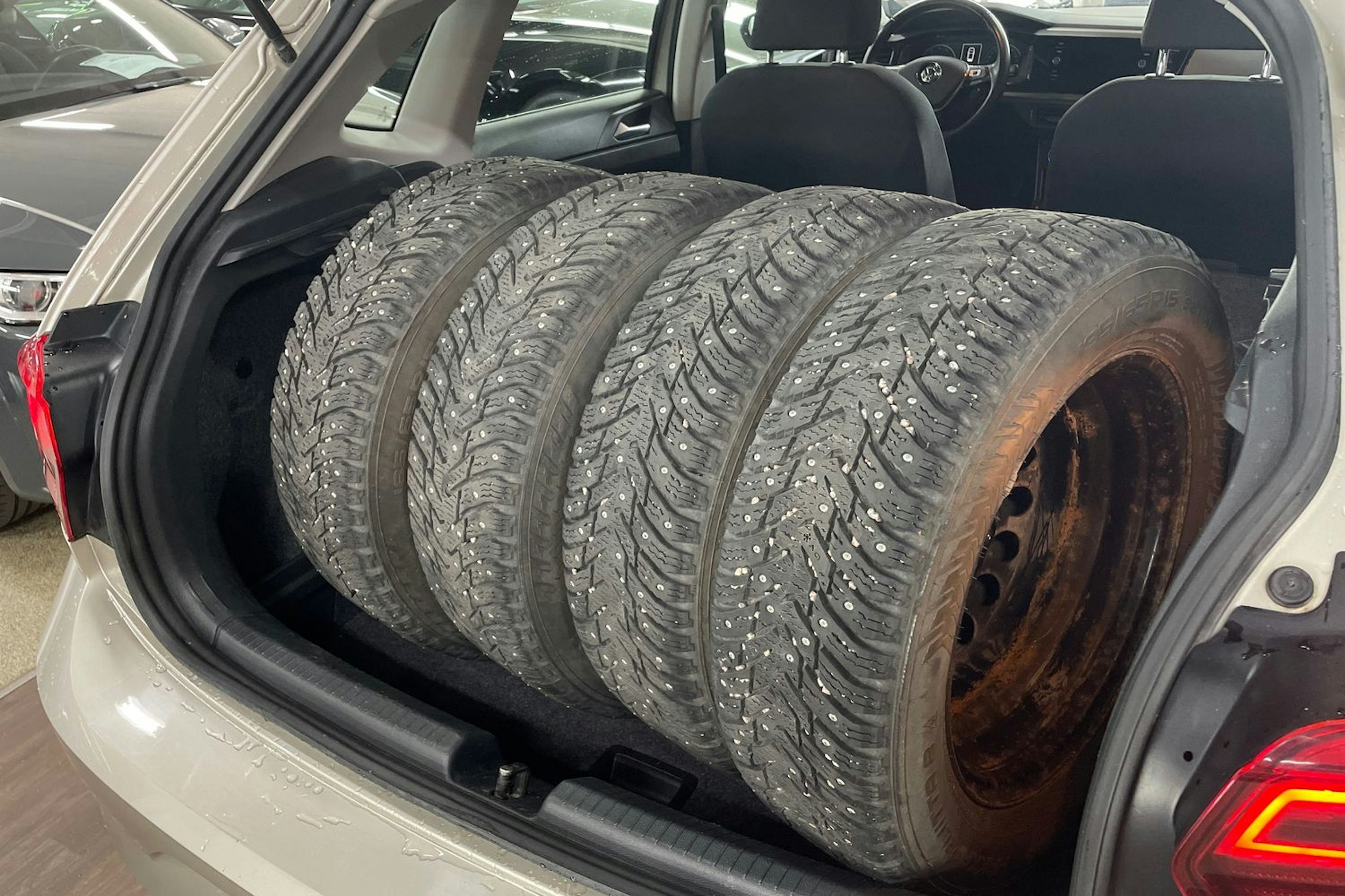 met. hopea Volkswagen Polo 2020 kuva 13.