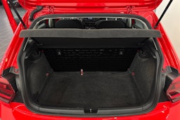 punainen Volkswagen Polo 2020 kuva 34.