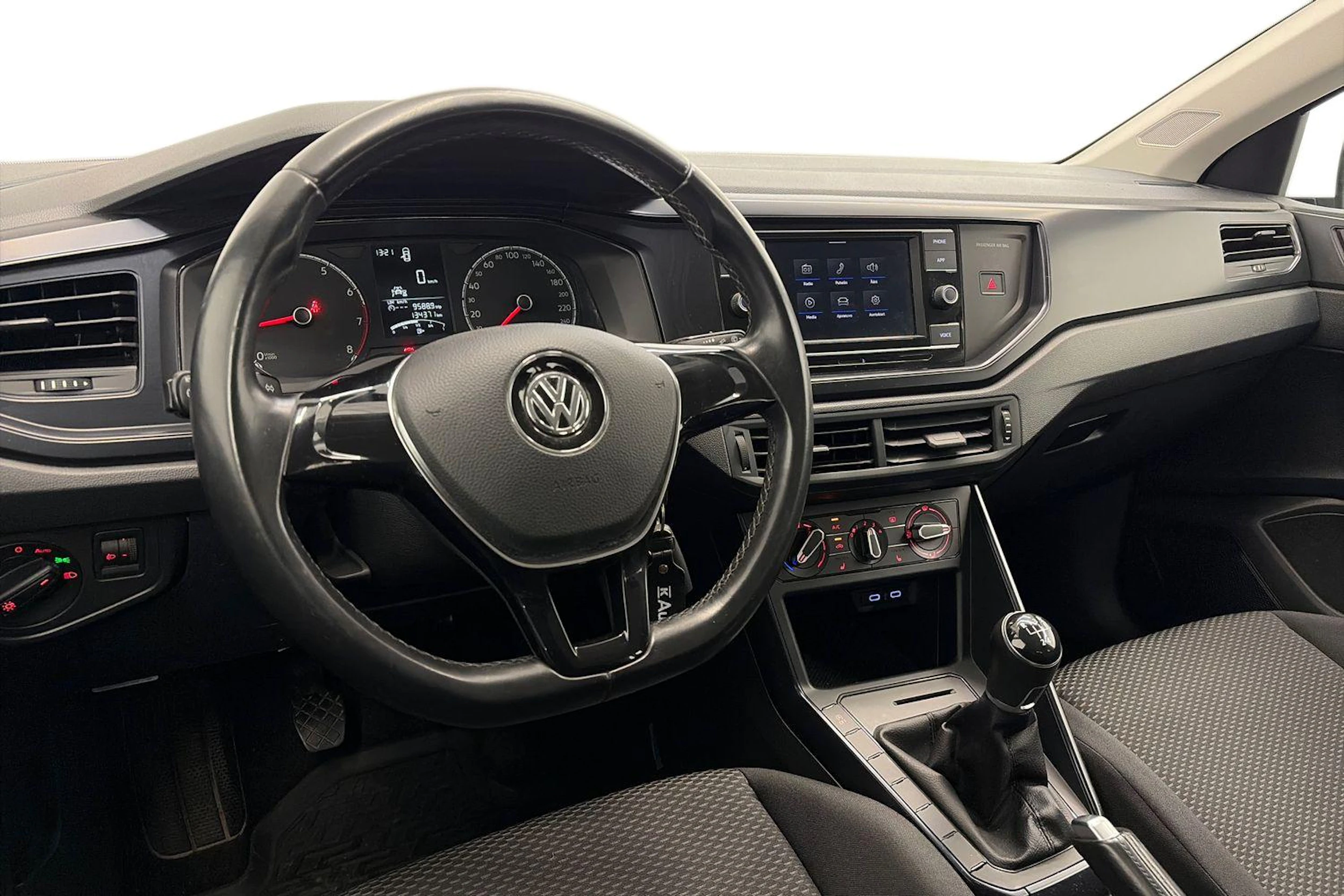 valkoinen Volkswagen Polo 2020 kuva 6.