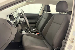 valkoinen Volkswagen Polo 2020 kuva 12.