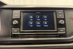 valkoinen Volkswagen Polo 2020 kuva 15.