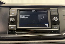 valkoinen Volkswagen Polo 2020 kuva 16.