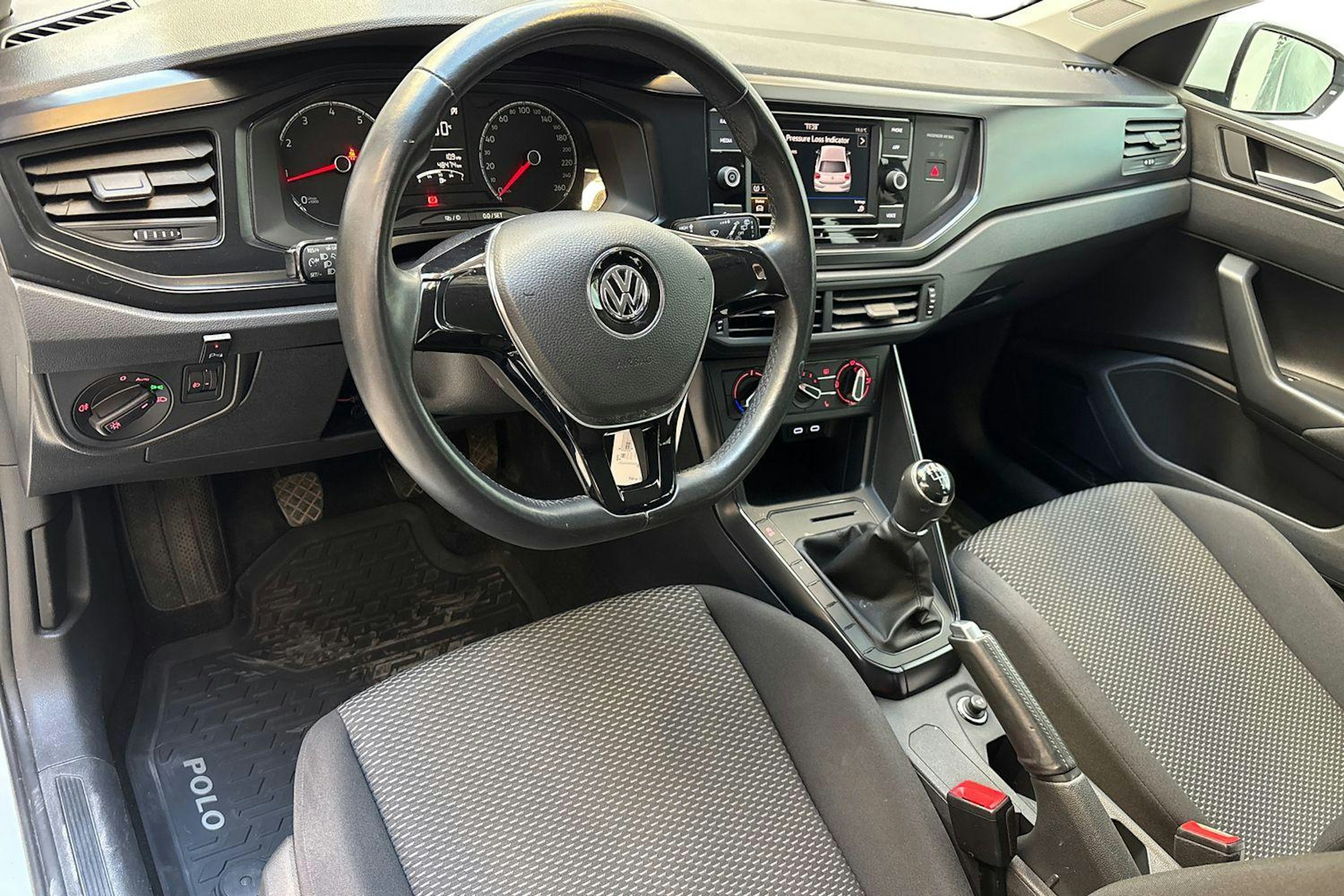 valkoinen Volkswagen Polo 2020 kuva 7.