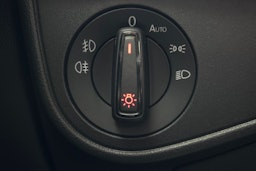 oranssi Volkswagen Polo 2020 kuva 17.
