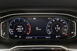 oranssi Volkswagen Polo 2020 kuva 19.