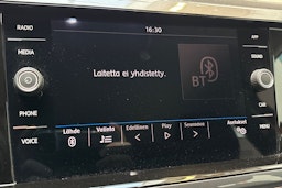 oranssi Volkswagen Polo 2020 kuva 21.