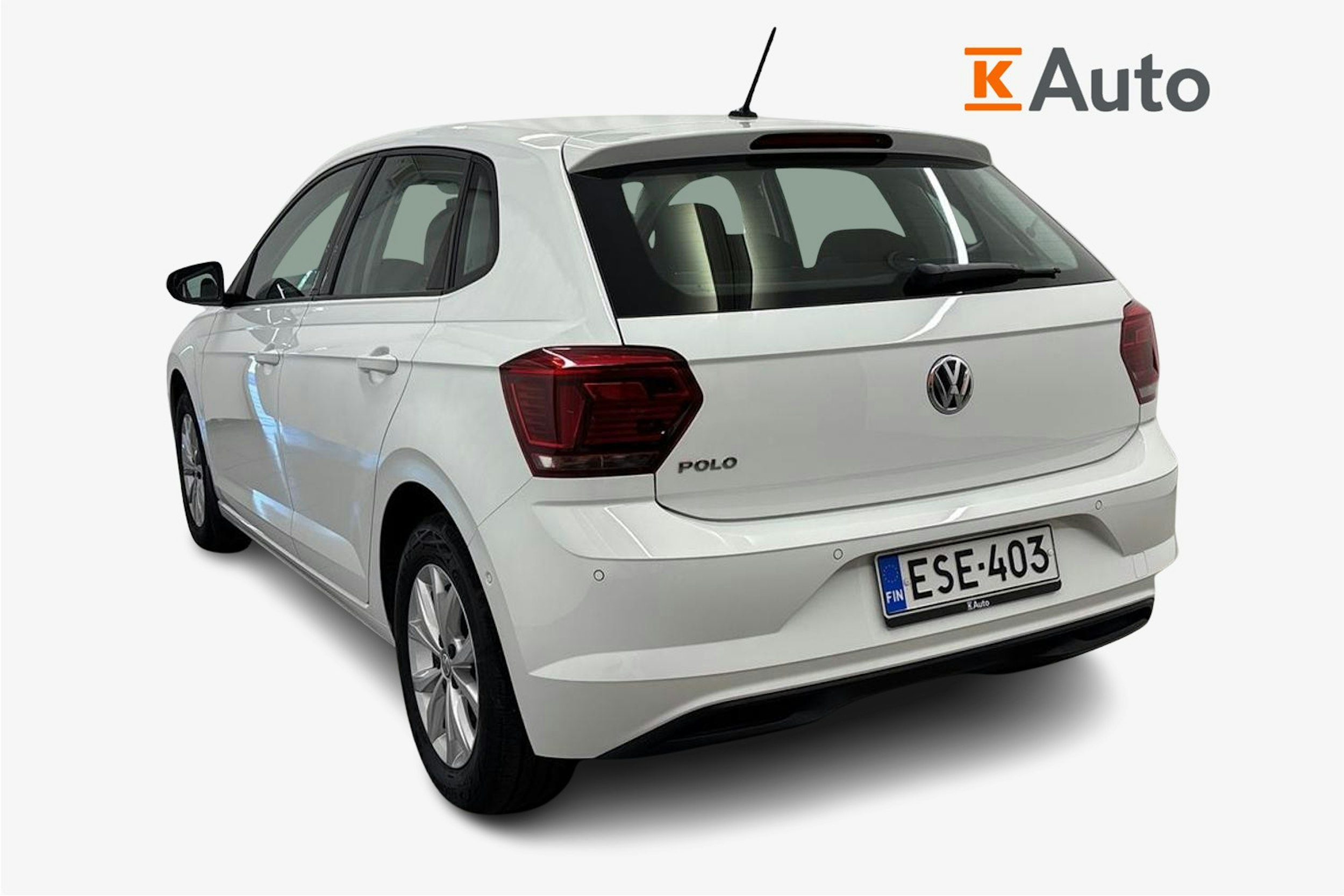 Valkoinen Volkswagen POLO 2020 kuva 2.