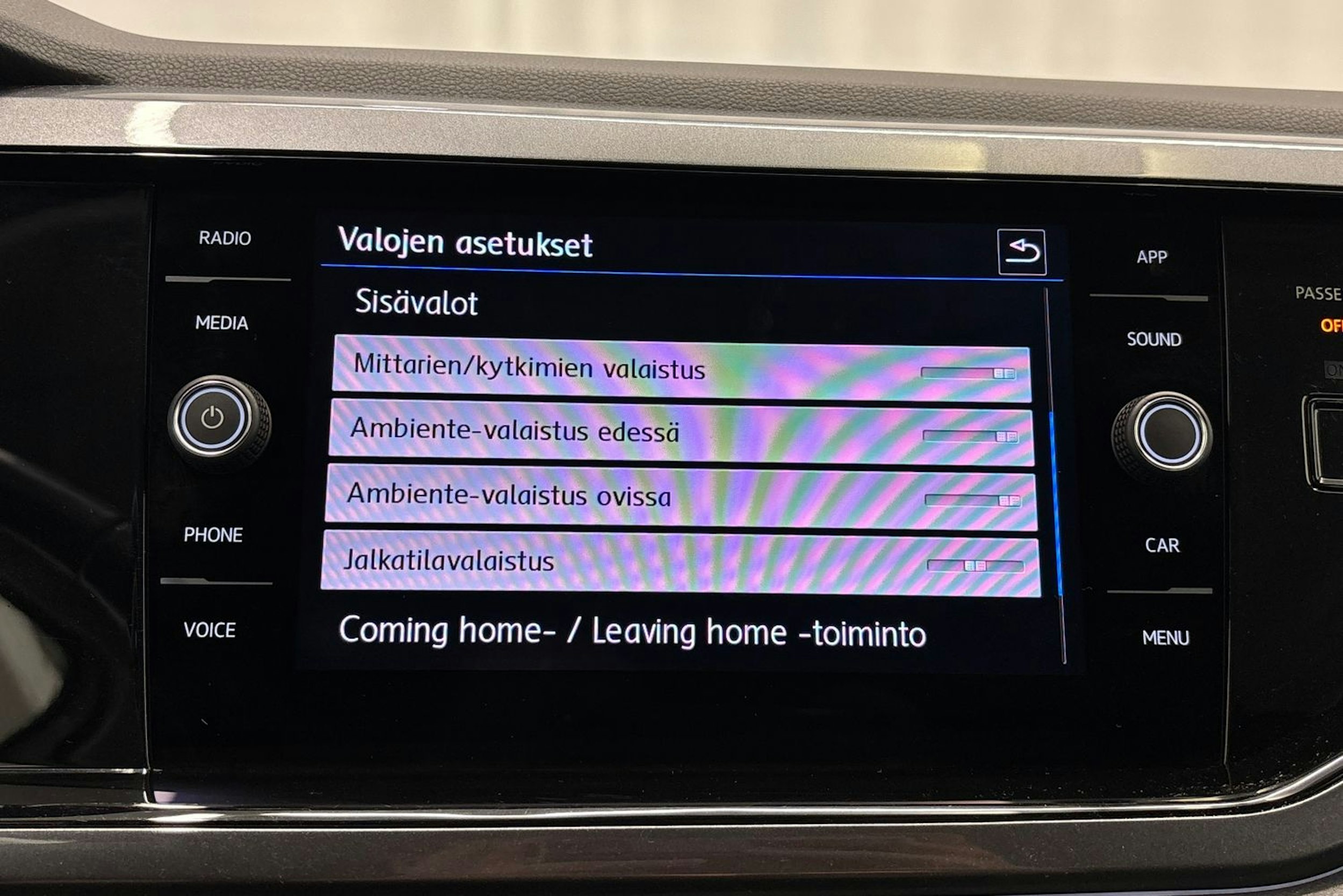 Valkoinen Volkswagen POLO 2020 kuva 17.