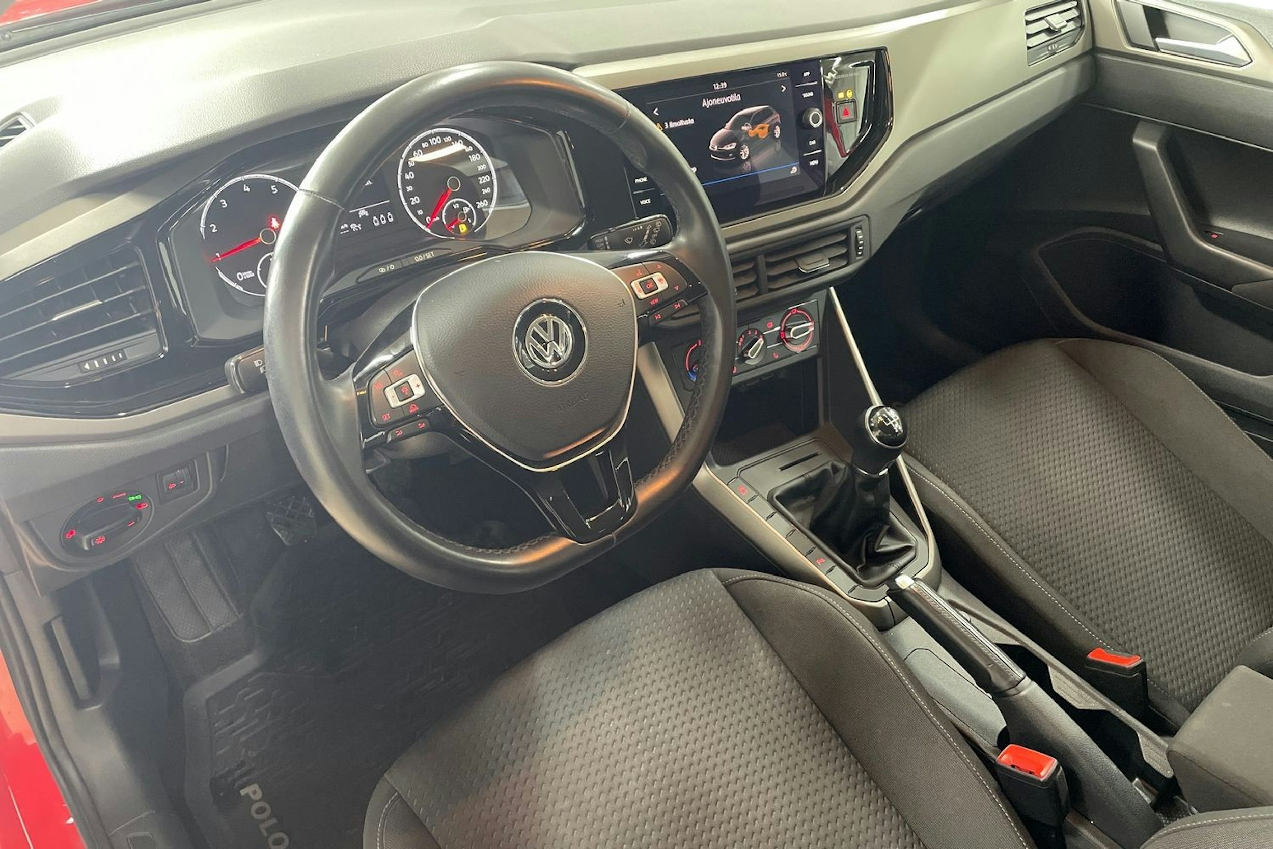 punainen Volkswagen Polo 2020 kuva 6.