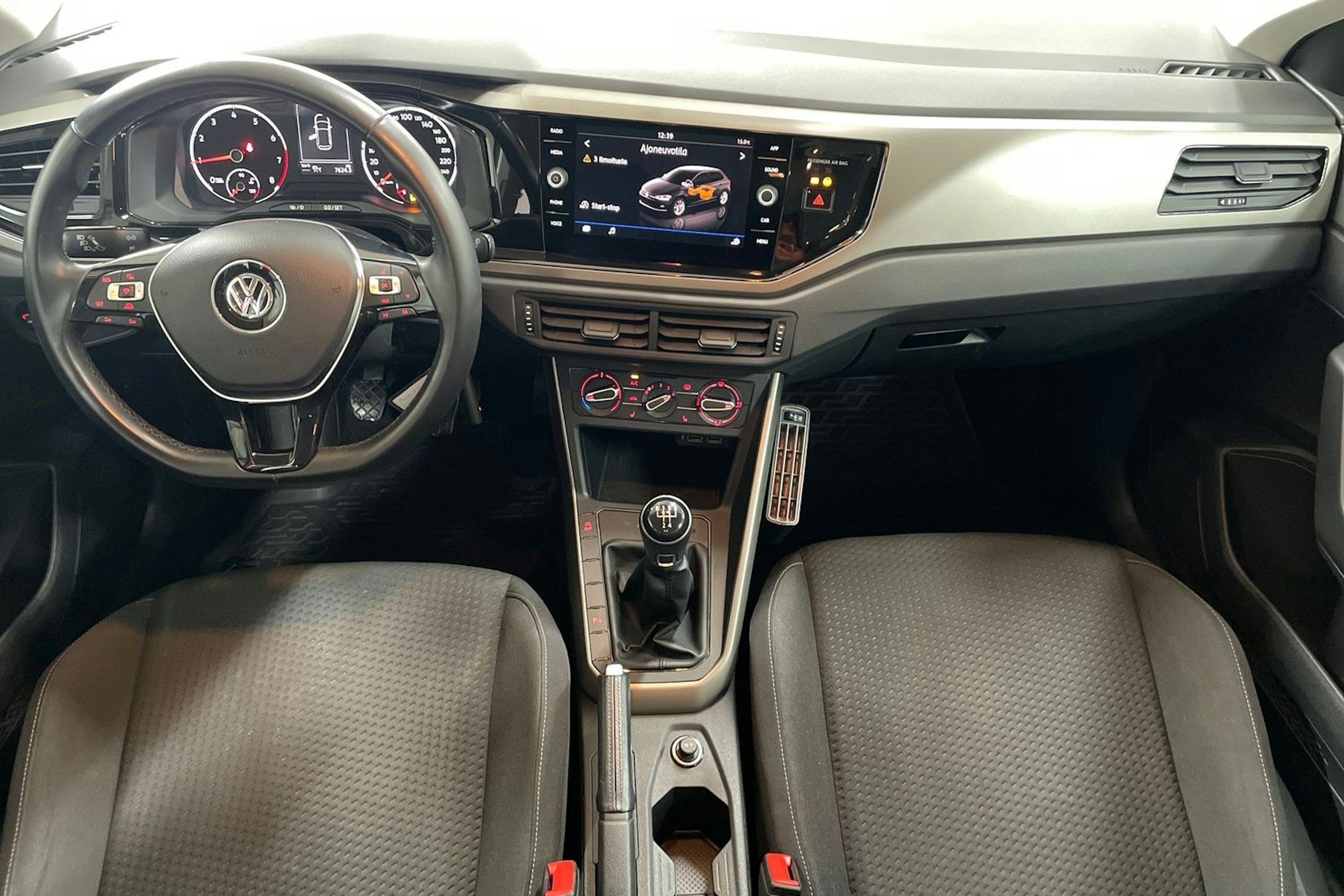 punainen Volkswagen Polo 2020 kuva 7.