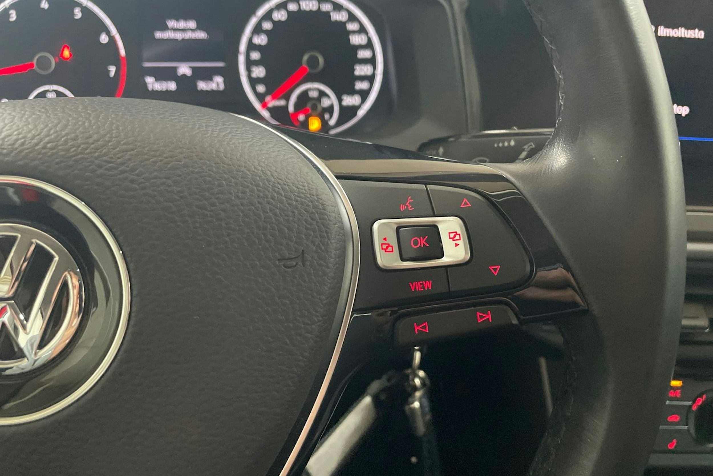 punainen Volkswagen Polo 2020 kuva 14.