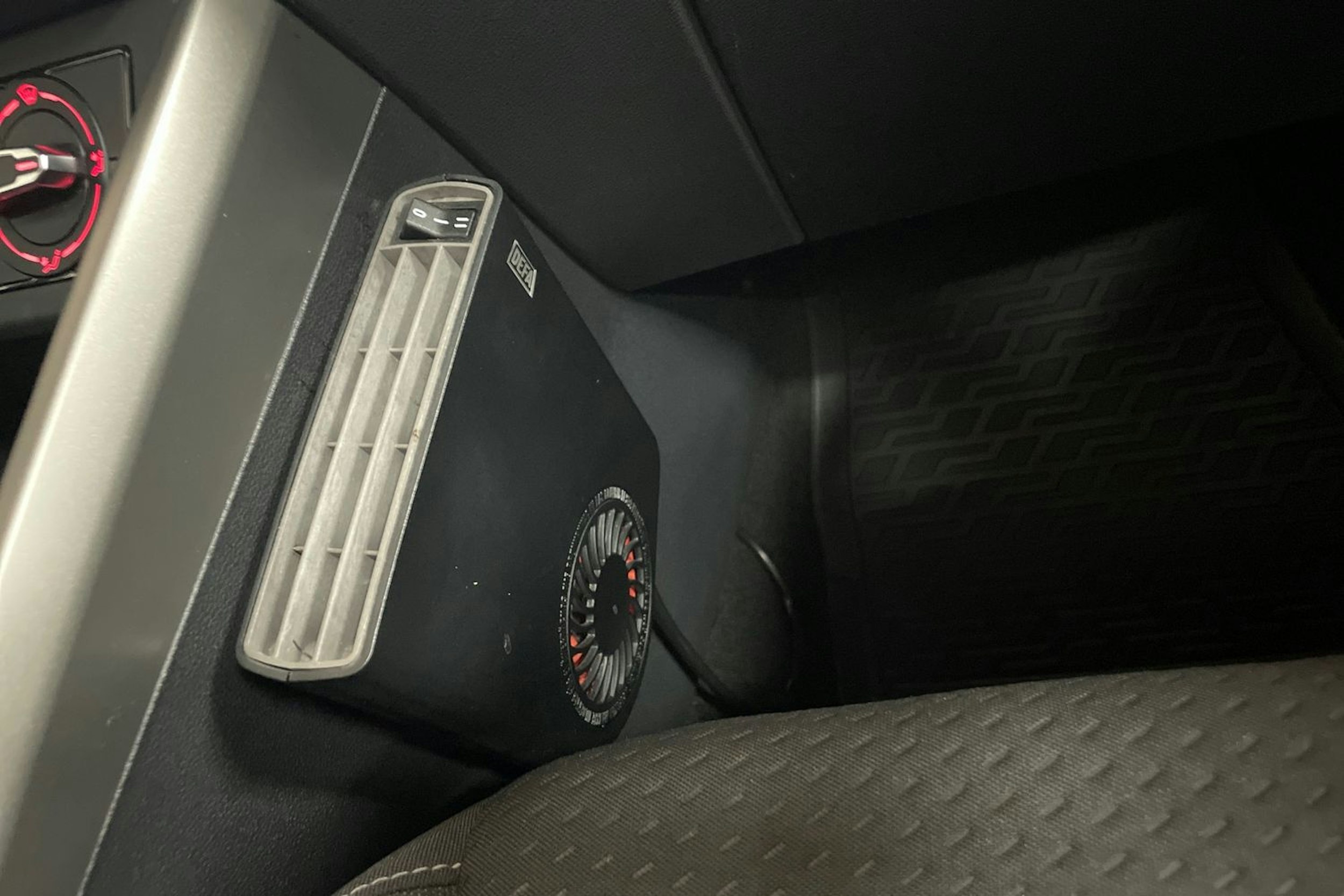 punainen Volkswagen Polo 2020 kuva 21.