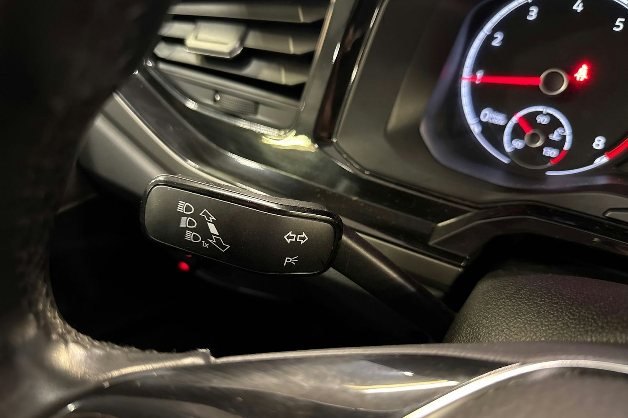 met. harmaa Volkswagen Polo 2020 kuva 18.