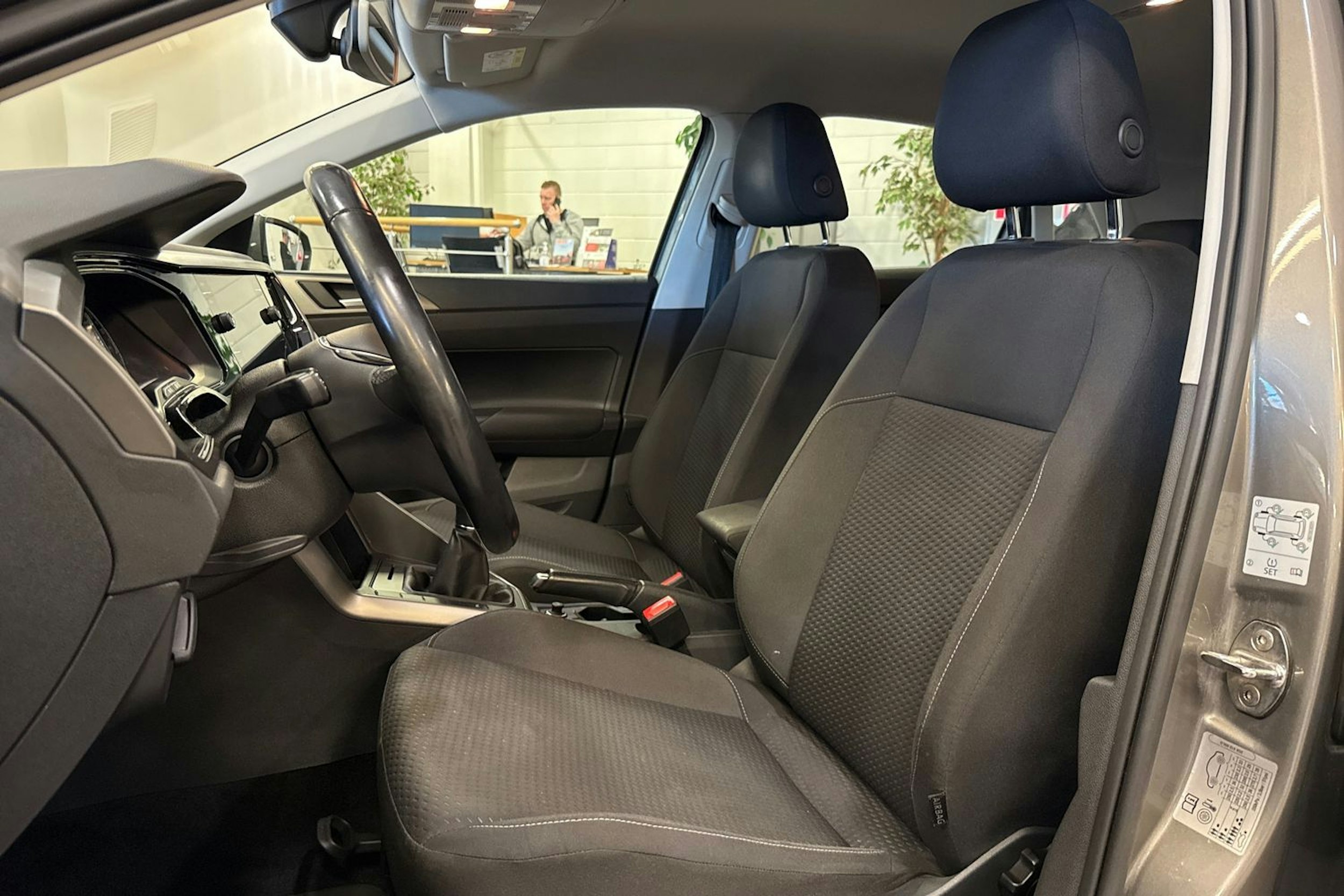 met. harmaa Volkswagen Polo 2020 kuva 29.