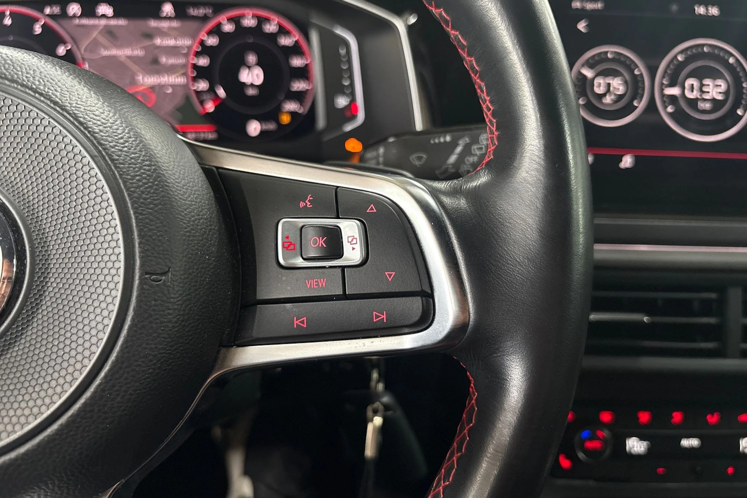 valkoinen Volkswagen Polo 2020 kuva 19.