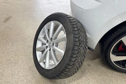 valkoinen Volkswagen Polo 2020 kuva 31.