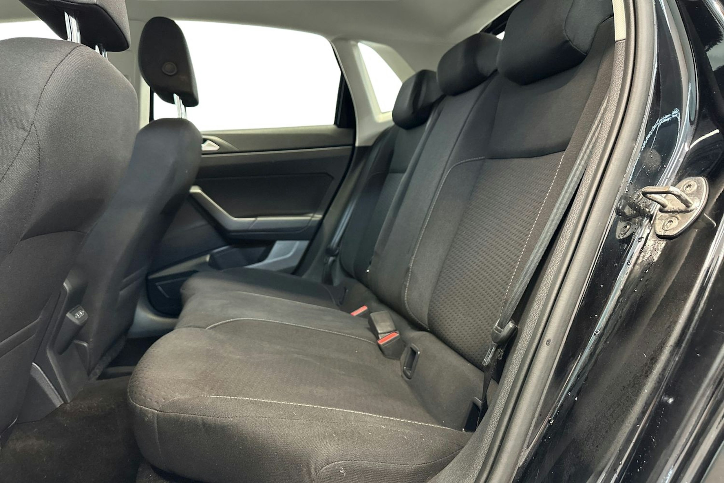 musta Volkswagen Polo 2020 kuva 10.