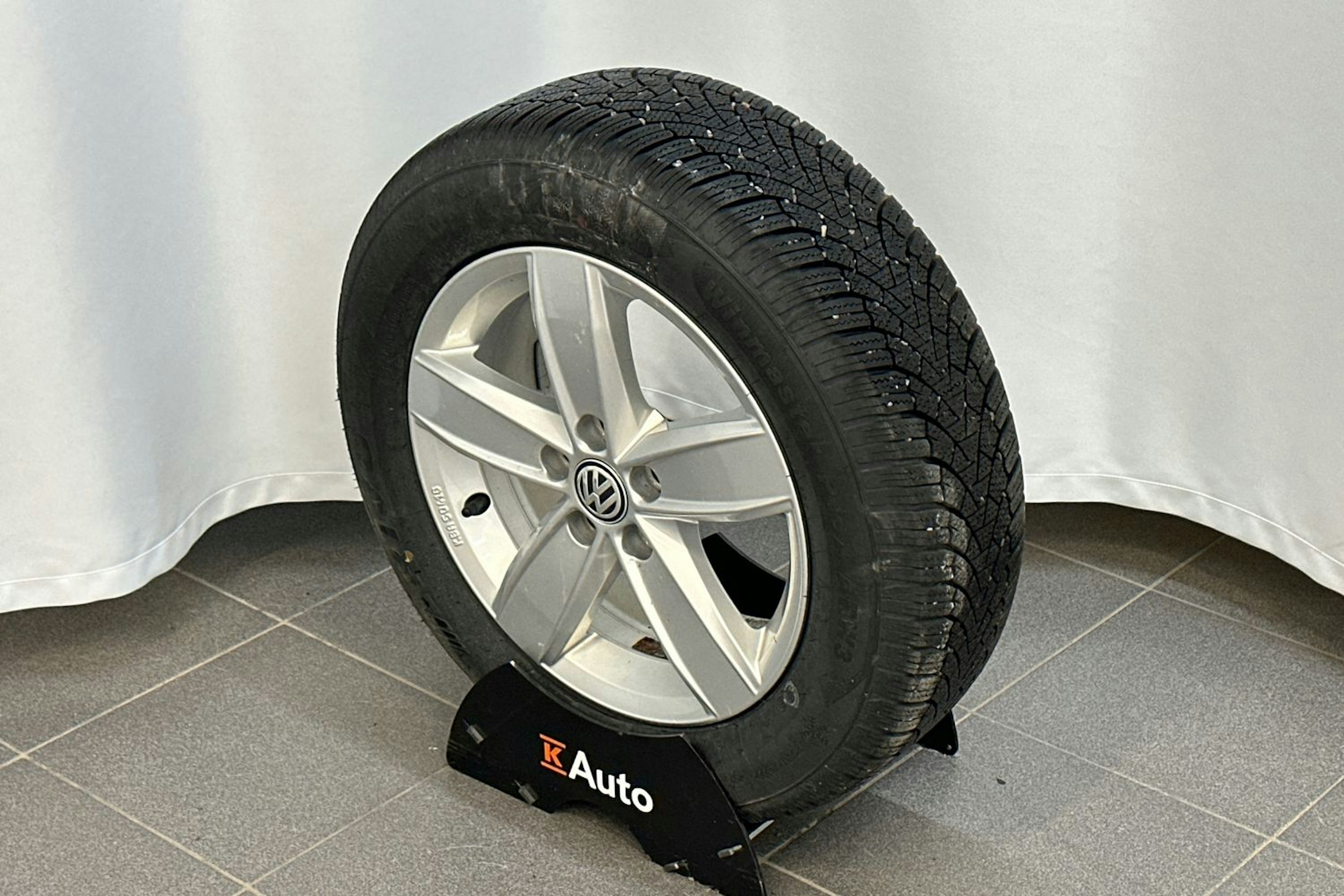 musta Volkswagen Polo 2020 kuva 14.