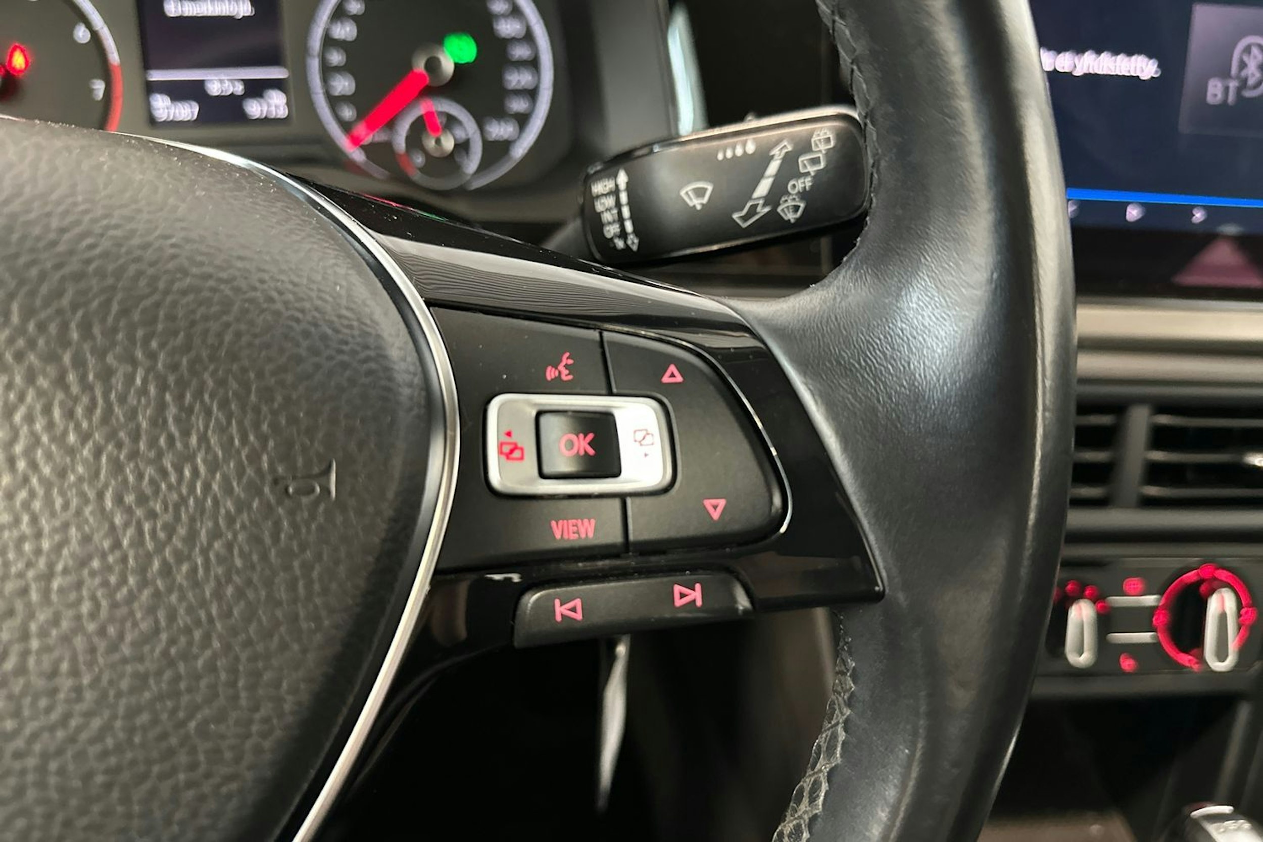 musta Volkswagen Polo 2020 kuva 19.