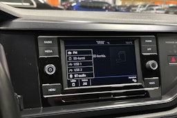 valkoinen Volkswagen Polo 2020 kuva 18.