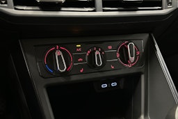 valkoinen Volkswagen Polo 2020 kuva 20.