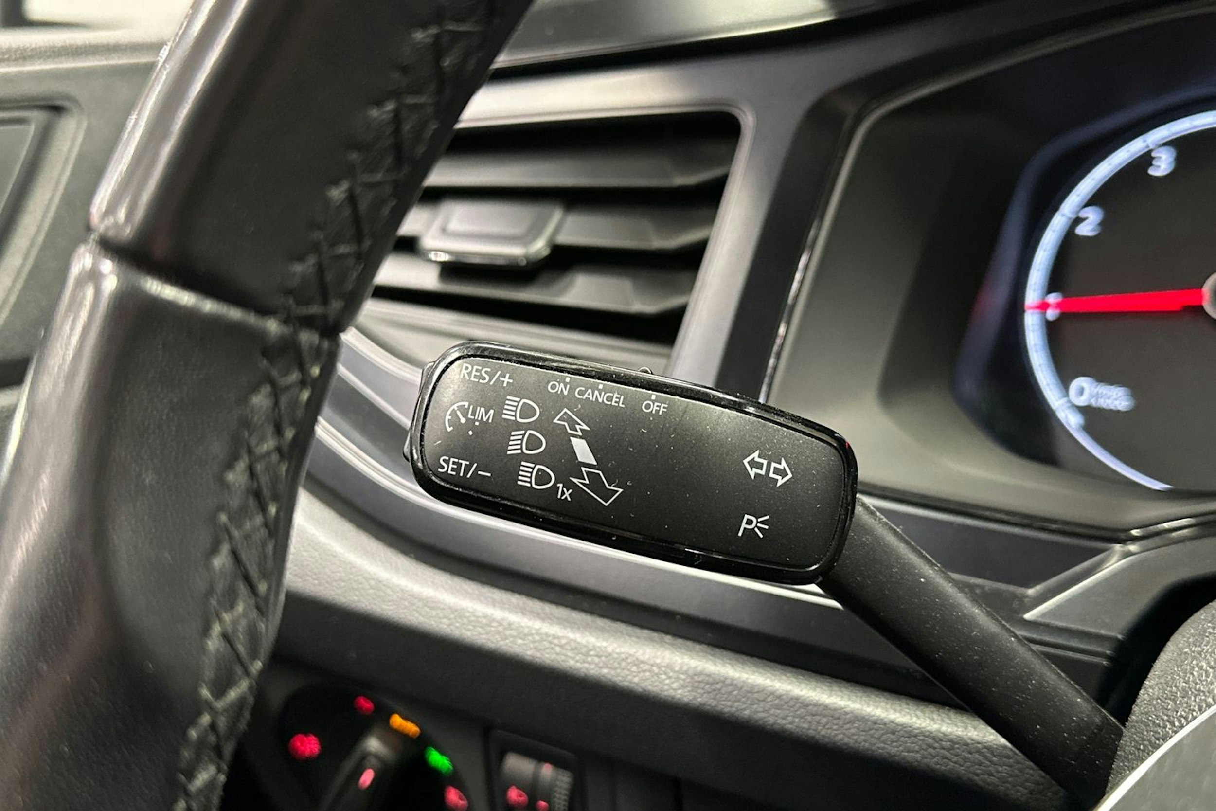 valkoinen Volkswagen Polo 2020 kuva 23.