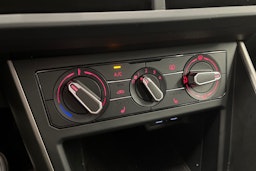 valkoinen Volkswagen Polo 2021 kuva 23.